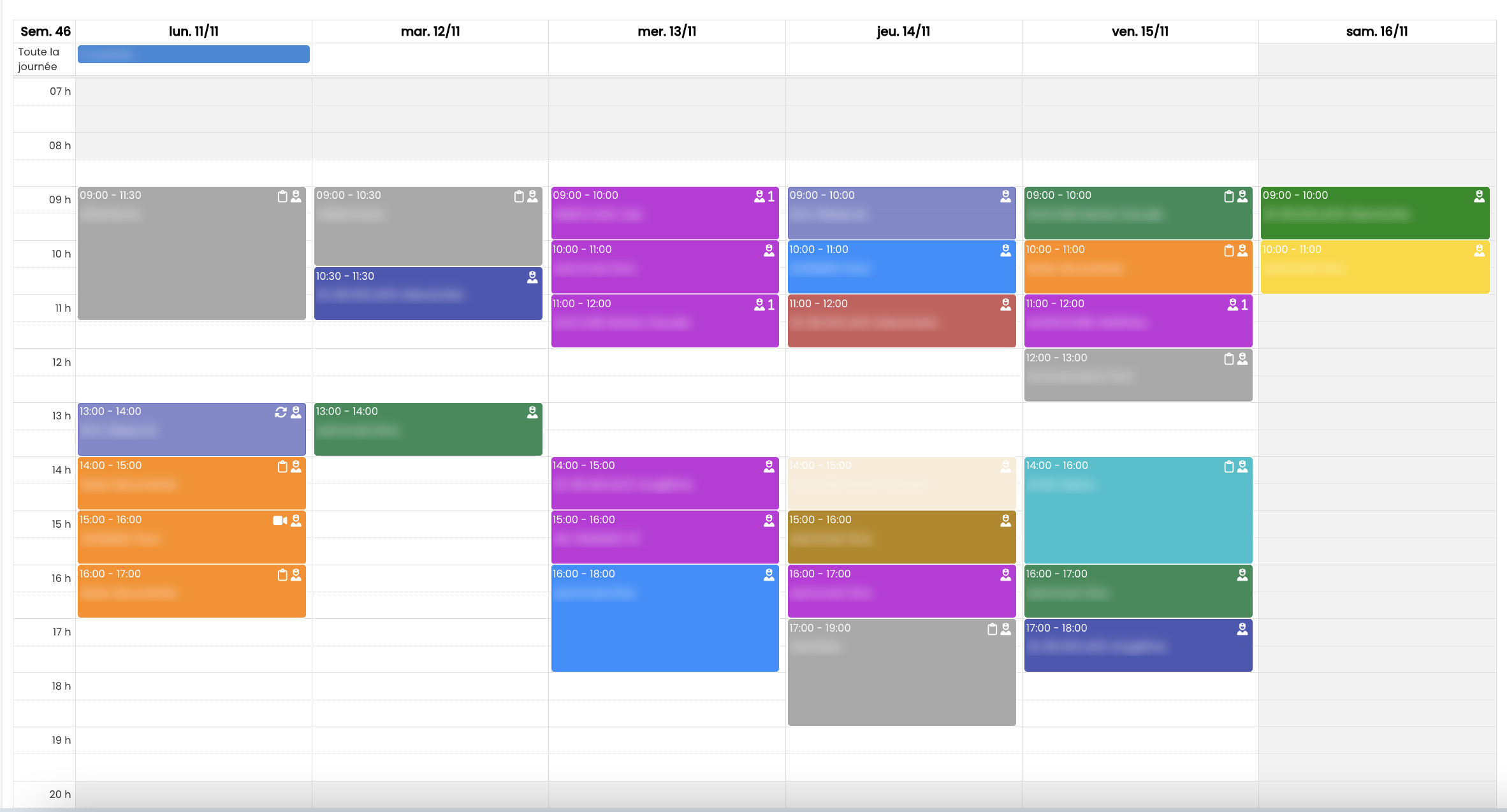 Agenda avec le nom des patients flouté